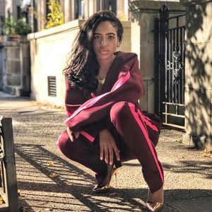 Meet your Posher, Sade